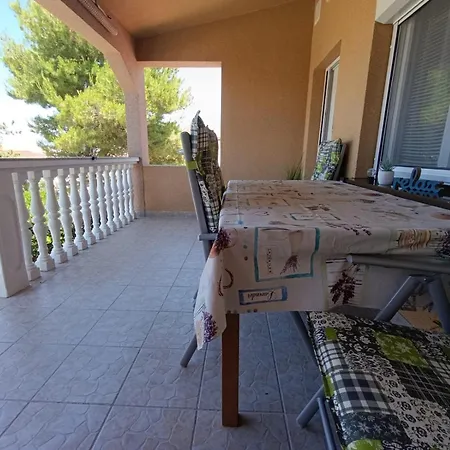 Mivela Vir
